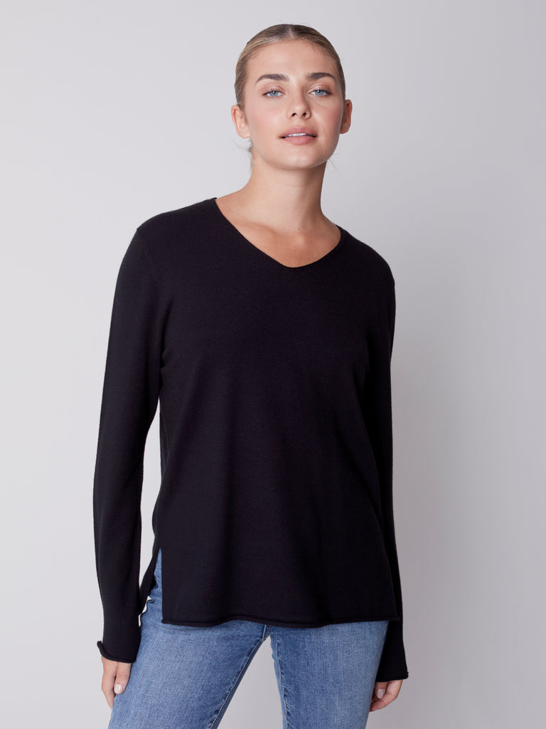 Basic V-Neck Sweater-Black