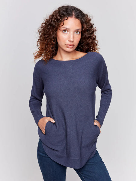 Round Hem Sweater w/Lace Back