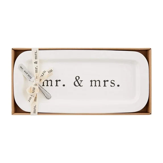 "Mr & Mrs." Hostess Set